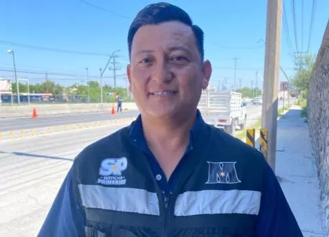 El funcionario indicó que los trabajos fueron programados para concluir en aproximadamente una hora, con el objetivo de afectar lo menos posible la circulación vehicular.