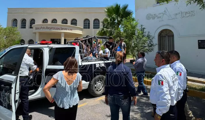 La Dirección de Prevención y Proximidad Social, en conjunto con elementos de Policía y Tránsito, llevó las pláticas preventivas a los cursos de verano que se imparten en la Casa de las Artes.