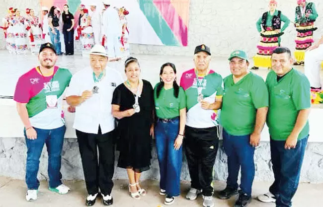 Alistan su viaje a Tlaxcala 30 adultos mayores