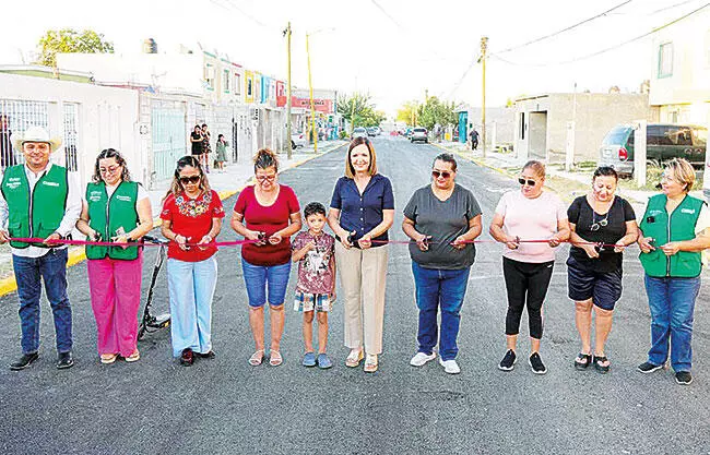 Entrega Sara Irma obra de pavimentación