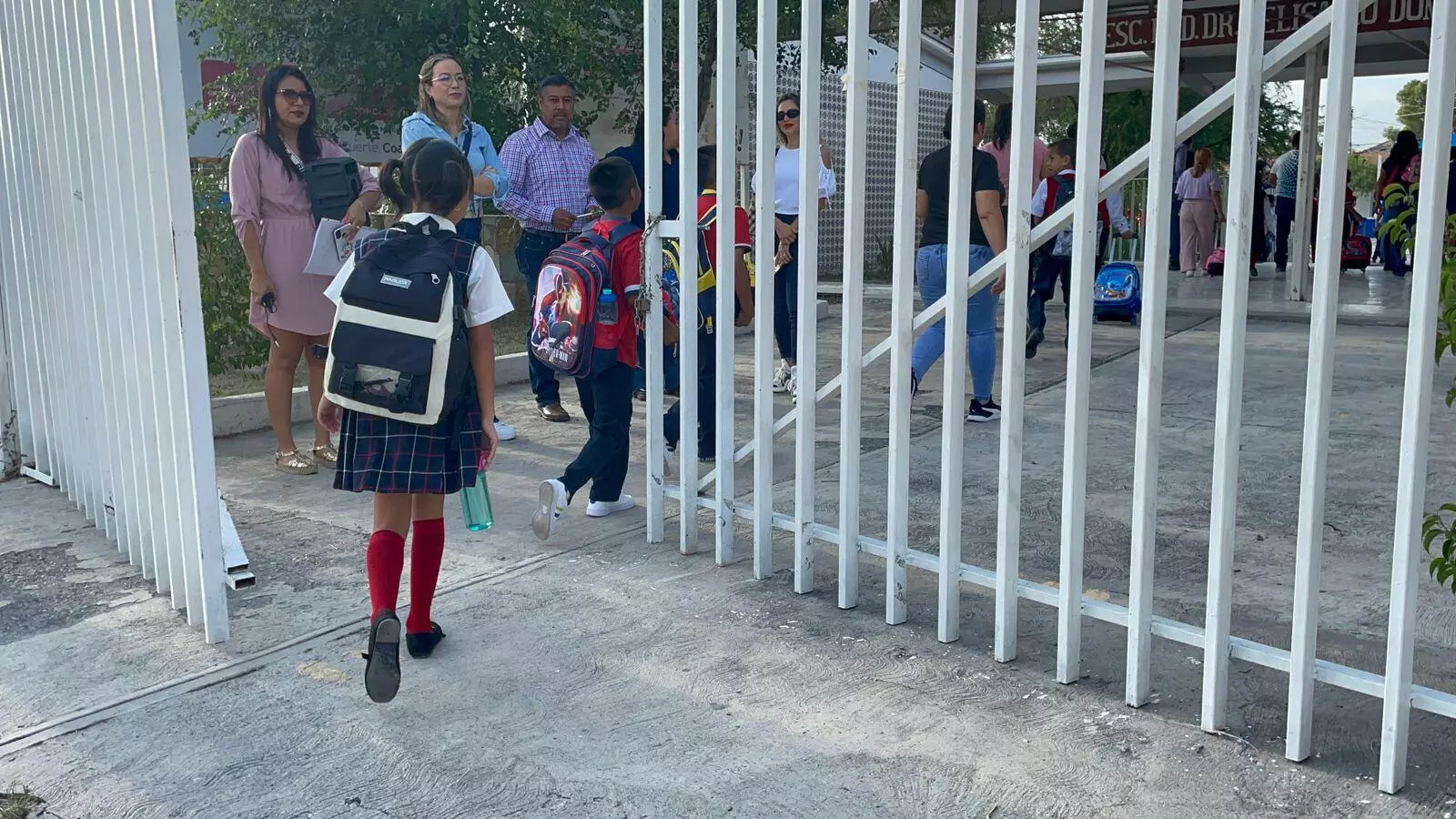 Mañana inicia formalmente el ciclo escolar 2026-2027, con el regreso a las aulas de cerca de 70 mil alumnos de preescolar, primaria y secundaria en l