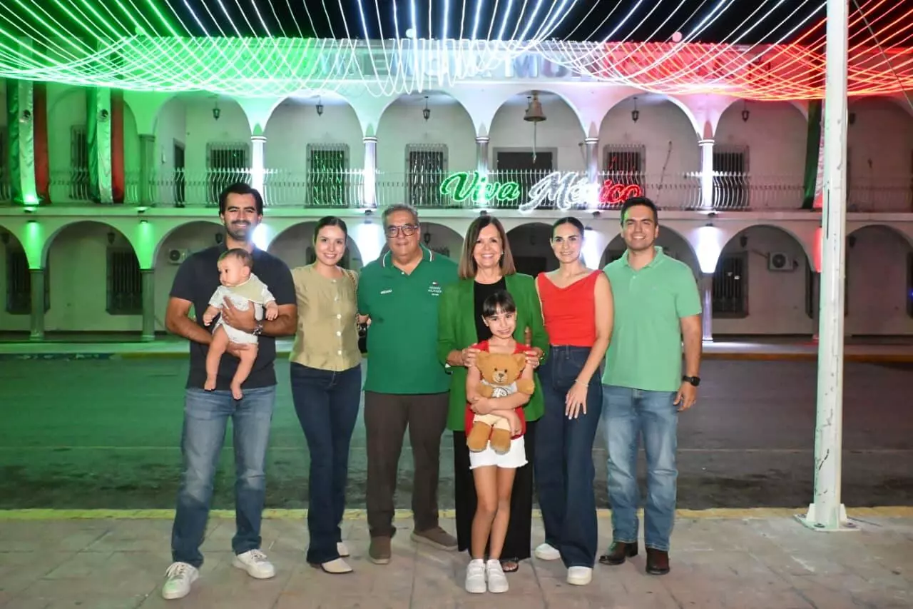 Enciende Sari Pérez las luces patrias en Frontera