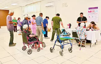 La mañana de este jueves, el Sistema DIF Municipal de Nadadores fue sede de una Brigada Integral de Salud.