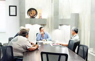 El Alcalde de San Buenaventura informó a los vecinos que serán instaladas luminarias LED en el sector