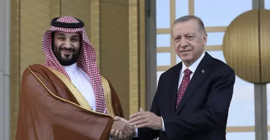 EU pondría fin al bloqueo de puertos iraníes si hay un acuerdo aceptable sobre el estrecho de Ormuz