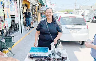 Originaria de San Pedro de las Colonias, radica en Monclova desde hace seis años donde emprendió el negocio familiar.