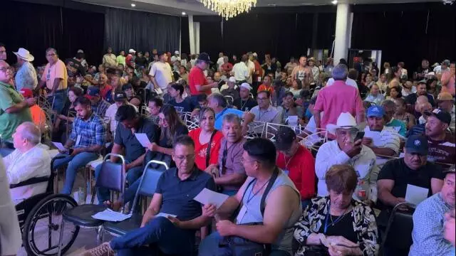 De la Garza Gaytán destacó que este tipo de eventos dinamizan la economía de la región Centro de Coahuila.