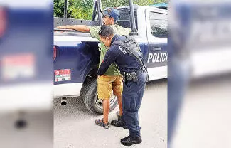 Un vecino de la colonia Santa Bárbara terminó tras las rejas de la Comandancia Municipal luego de ser sorprendido presuntamente alterando el orden.