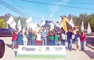 El Gobierno Municipal de Monclova puso en marcha la rehabilitación de la línea de agua potable sobre la calle Eulalio Gutiérrez.