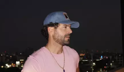 Shanik Berman entrevistaba a Di Monte y a Amar cuando Salazar detuvo los elogios de su compañera para declarar que no soportaba al actor.