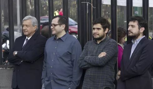 De acuerdo con el periodista Salvador García Soto, no solo a Andy se le revocó la visa, sino también a sus hermanos José Ramón y Gonzalo López Beltrán