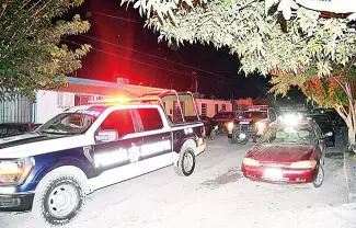 Agresivos y en completo estado de ebriedad fueron detenidos dos hombres por elementos de Seguridad Pública.