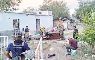 Un domicilio ubicado sobre la Calle 24, en la colonia Tierra y Libertad de Monclova, fue escenario de un conato de incendio.