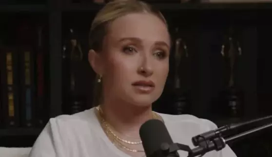 Se trata de un fragmento de una entrevista que Panettiere concedió al podcast On Purpose with Jay Shetty durante mayo de 2026 como parte de parte de su gira de medios para promocionar su libro de memorias titulado 