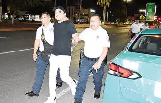 Un hombre originario del Estado de México terminó detenido y consignado ante el Ministerio Público, luego de provocar un accidente vial.