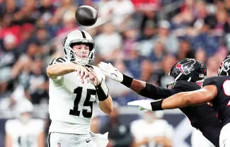 Una de las principales selecciones del draft, tuvo dificultades en su segundo partido de pretemporada