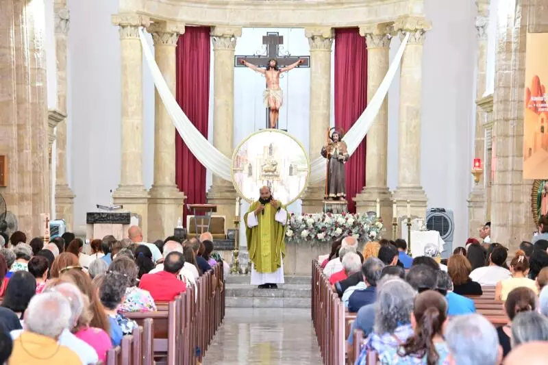 invitó a la comunidad católica a preguntarse quién es Jesús para cada uno, a fin de que transformen sus vidas en el amor de Cristo Jesús.