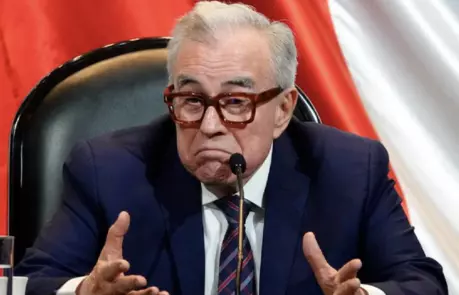 A través de un mensaje en su cuenta oficial de X, el mandatario dio a conocer el documento dirigido al Poder Legislativo para separarse del puesto.
