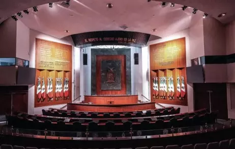 El Congreso de Sinaloa citó a una sesión extraordinaria de la Comisión Permanente para analizar la licencia del Gobernador Rubén Rocha.