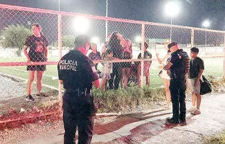 Aparentemente utilizaron una pistola de balines y un dispositivo de descargas eléctricas