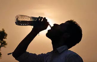 El calor intenso de hasta 40 a 45 grados centígrados llegará con la semana en que termina la canícula derivado de una ola de calor.