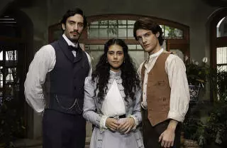 La historia de Ángeles Mastretta llega a Netflix con una adaptación que explora la libertad, los ideales y los sacrificios que puede exigir el amor