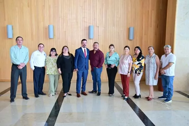 La oferta educativa en línea de IUSA Universidad fue presentada oficialmente en Monclova, con licenciaturas y posgrados avalados con Reconocimiento de Validez Oficial de Estudios (RVOE).