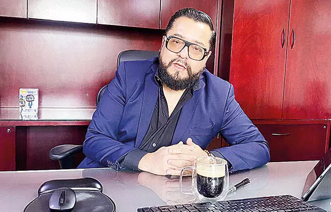 Ante la falta de medicamentos, retrasos en cirugías y deficiencias en la atención médica, derechohabientes están recurriendo al juicio de amparo. 