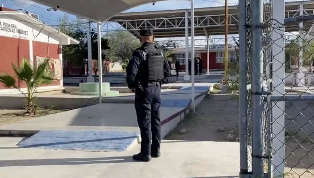 Los hechos ocurrieron en la escuela primaria Ramiro Cárdenas Valadez, institución educativa a la que se movilizaron elementos de Seguridad Pública 