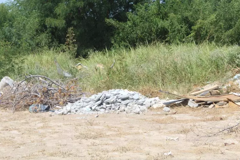 Las áreas públicas se encuentran en el cruce de las calles Nísperos y Chabacanos, en el sector en mención.