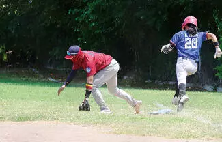 Con un rally de tres carreras en la cuarta entrada rompieron el empate ante Soldadores
