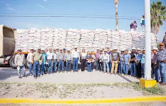 La alcaldesa Yesica Sifuentes Zamora impulsó la entrega de 40 toneladas de alimento concentrado.