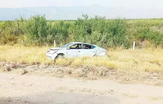 Una aparatosa volcadura se registró sobre la carretera federal 57, en el tramo Sabinas-Monclova, donde Miguel N., resultó con lesiones leves.