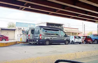 La póliza correcta debe incluir responsabilidad civil al viajero o pasajero, que en 2026 equivale a cinco mil UMAs, unos 117 pesos por UMA