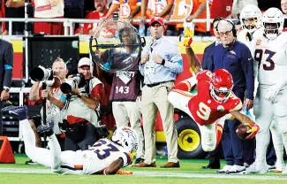 El MVP del Super Bowl LX se estrenó a lo grande al encabezar la ofensiva con la que Kansas City arrolló por tierra a los Broncos