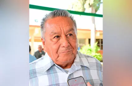 Fueron alrededor de 30 los egresados que se reencontraron en un emotivo festejo, acompañados por cinco de los maestros que les dieron clases hace medio siglo.