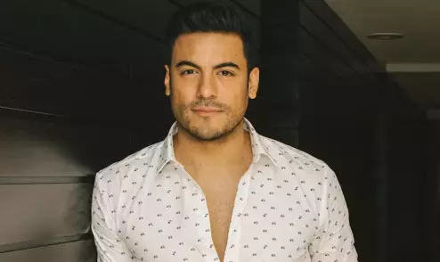 El cantante mexicano confirma que arrastra un padecimiento desde hace tiempo y pospone sus shows en Colombia, Guatemala y El Salvador
