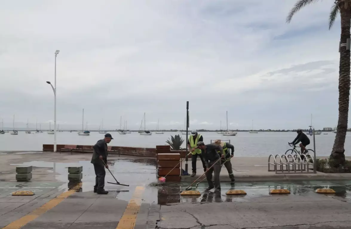 El fuerte oleaje con olas de hasta 3 metros (m) de altura se registrará también en costas de Guerrero además de Michoacán. 