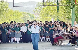 El Gobierno Municipal llevó el programa de Proximidad al plantel para fortalecer la prevención, la sana convivencia y la seguridad de la comunidad.
