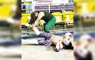 Otra gran cartelera es la que presenta la Catedral de la Lucha Libre, Arena ‘Tigre’ Padilla.