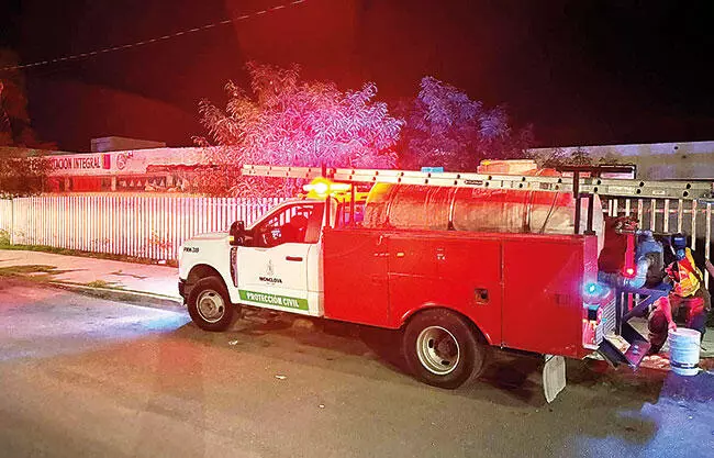 Personas que presuntamente ingresaron al lugar comenzaron a quemar basura y diversos materiales