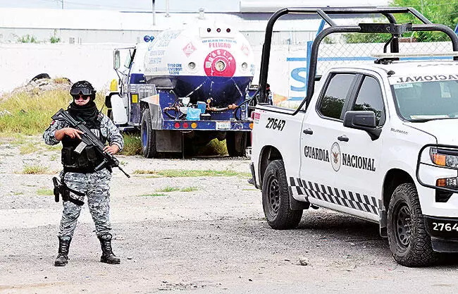 Clausuran una estación; operativo provoca cierres preventivos