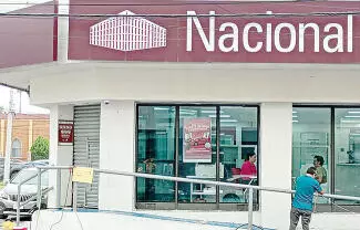 Los nueve colaboradores adscritos a este centro finalmente pudieron ingresar a la sucursal para retomar sus actividades cotidianas.