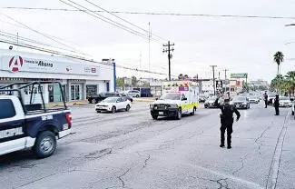 Una niña de siete años de edad, reportada en estado grave por rickettsia, fue trasladada desde el municipio de Sabinas hacia Saltillo.
