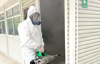 Para mantener condiciones saludables en los planteles educativos y prevenir la proliferación del mosquito transmisor del dengue