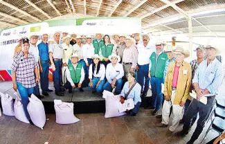 El municipio de Frontera dio un gran paso para apoyar a las familias del campo con la entrega del Programa Subsidiado de Avena Forrajera.