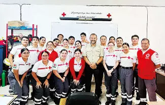 La Cruz Roja Monclova capacita a su generación más numerosa de aspirantes a Técnicos en Urgencias Médicas (TUM)