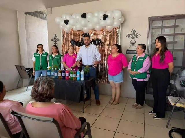 El alcalde Carlos Villarreal destacó que llevar los cursos a las colonias les ahorra hasta una hora de traslado.