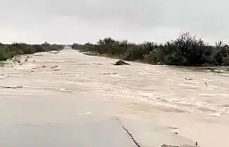 Autoridades pidieron a la población a tomar precauciones y esperar que el caudal de agua bajara