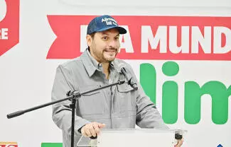 A dos meses y medio de cumplir su segundo año al frente del Ayuntamiento, el alcalde Carlos Villarreal dijo sentirse satisfecho por los avances en Monclova